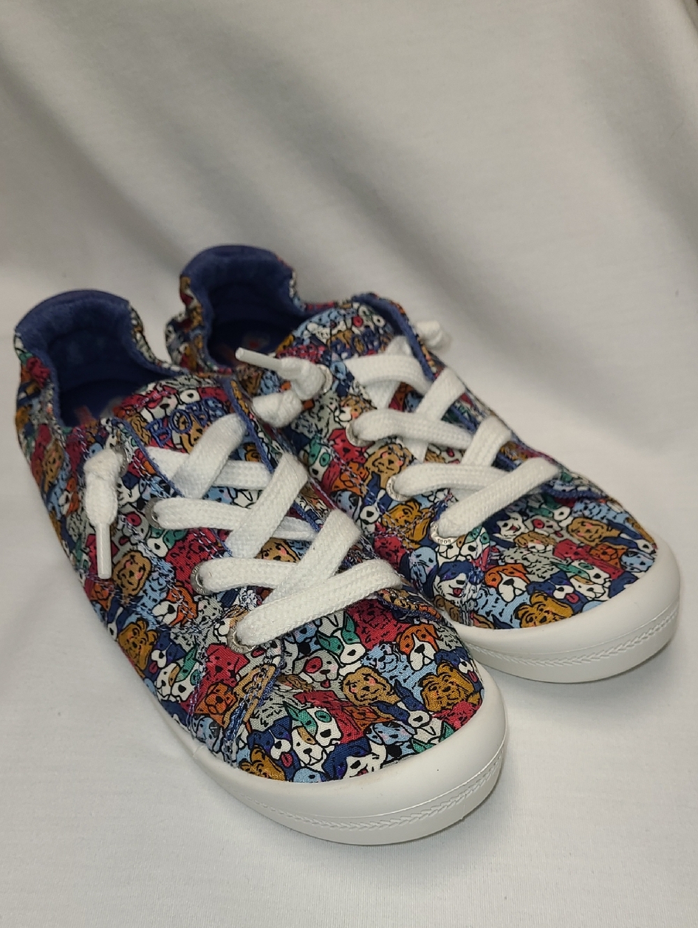 BOBS from Skechers  Womens Multicolor  Dog Print slip on casual Sneakers 6.5